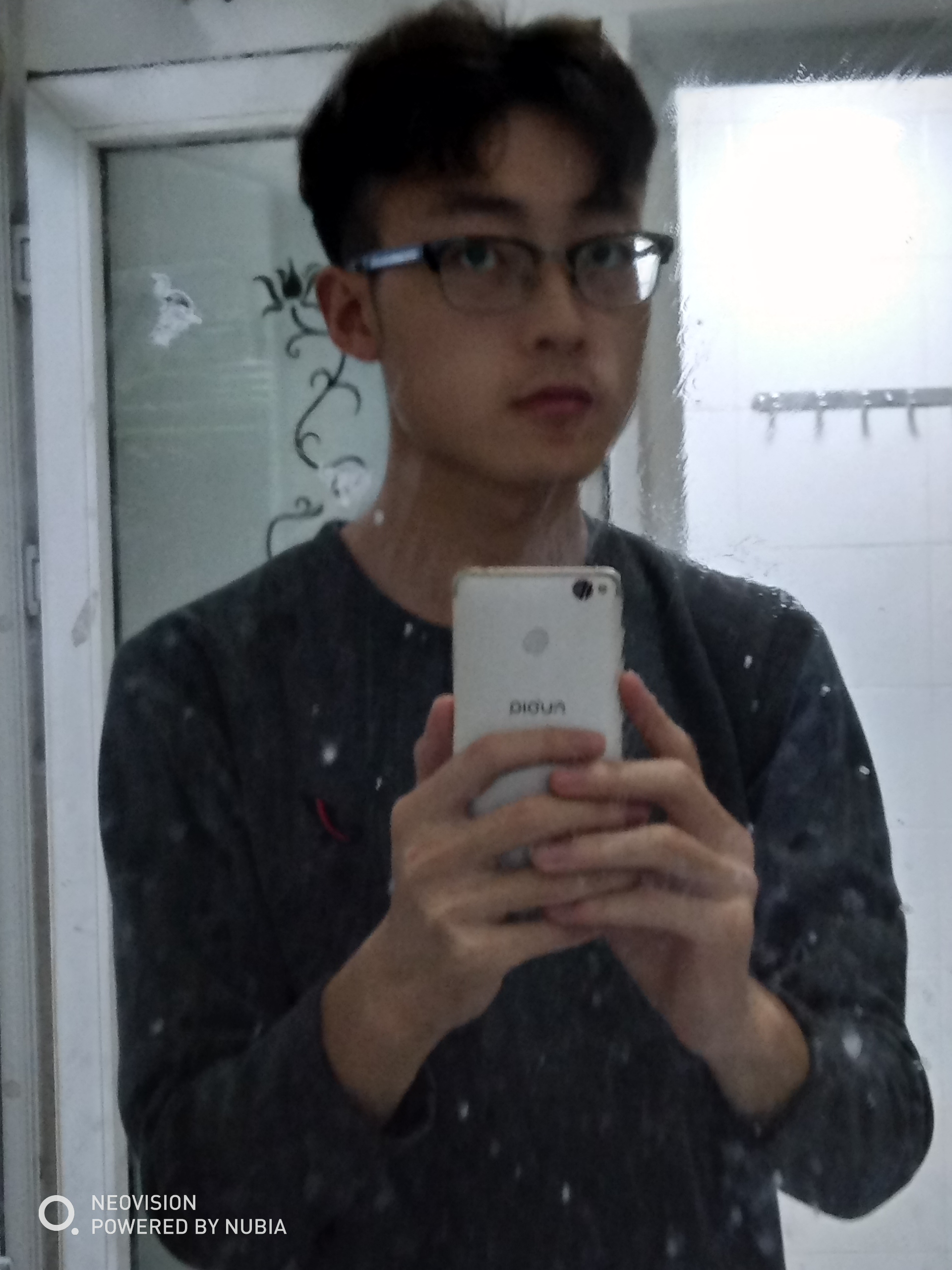 贾教员 照片