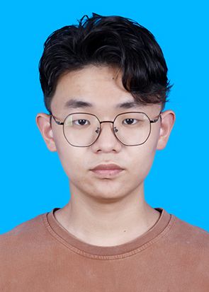 黄教员 照片