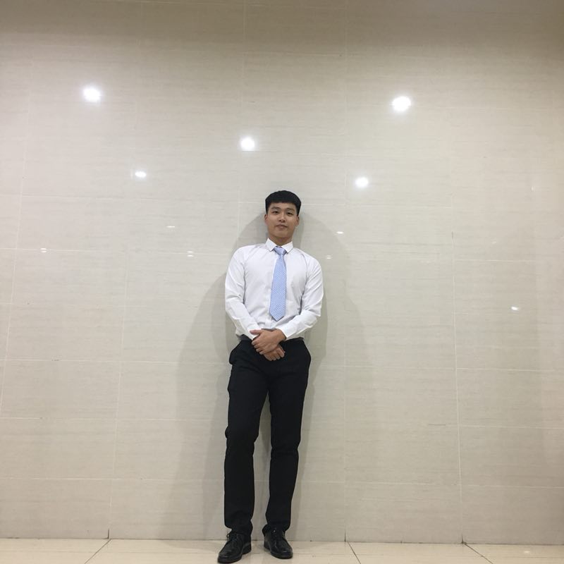 黄教员 照片
