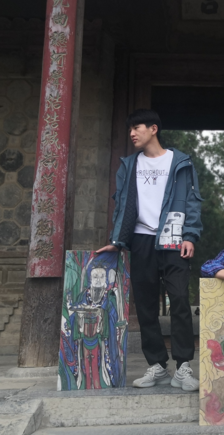 李教员 照片