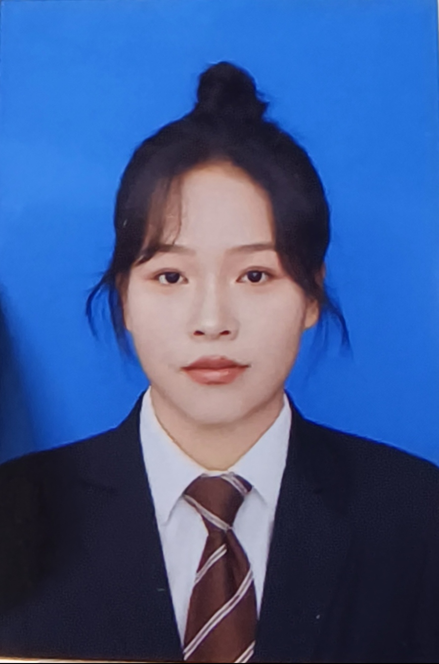 章教员 照片