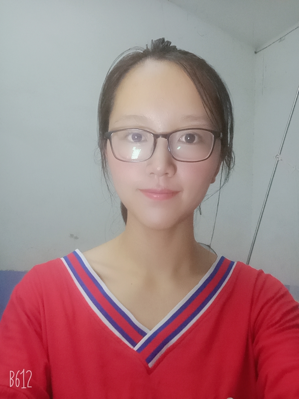 周教员 照片