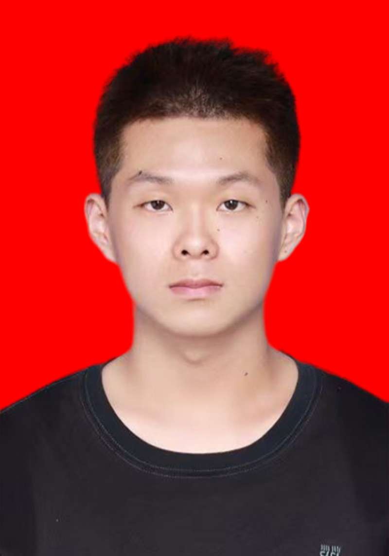 张教员 照片