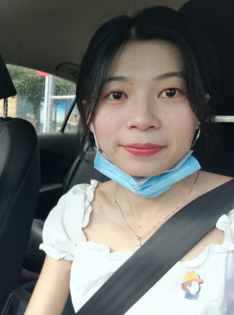 郑教员 照片