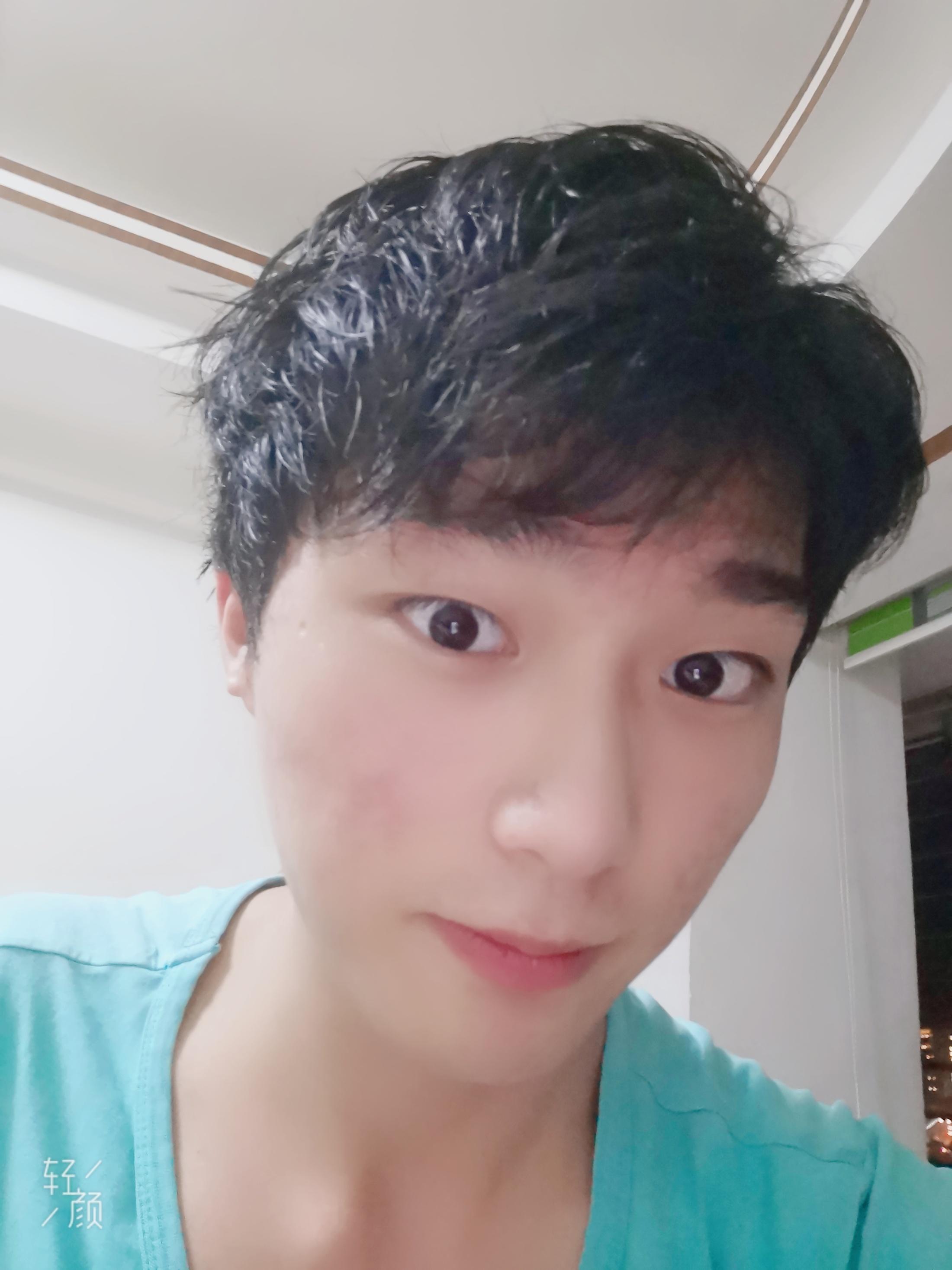 王教员 照片