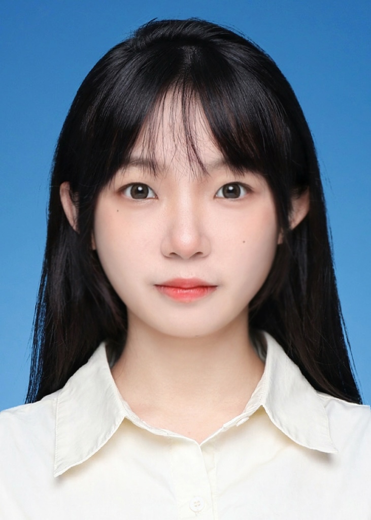 周教员 照片
