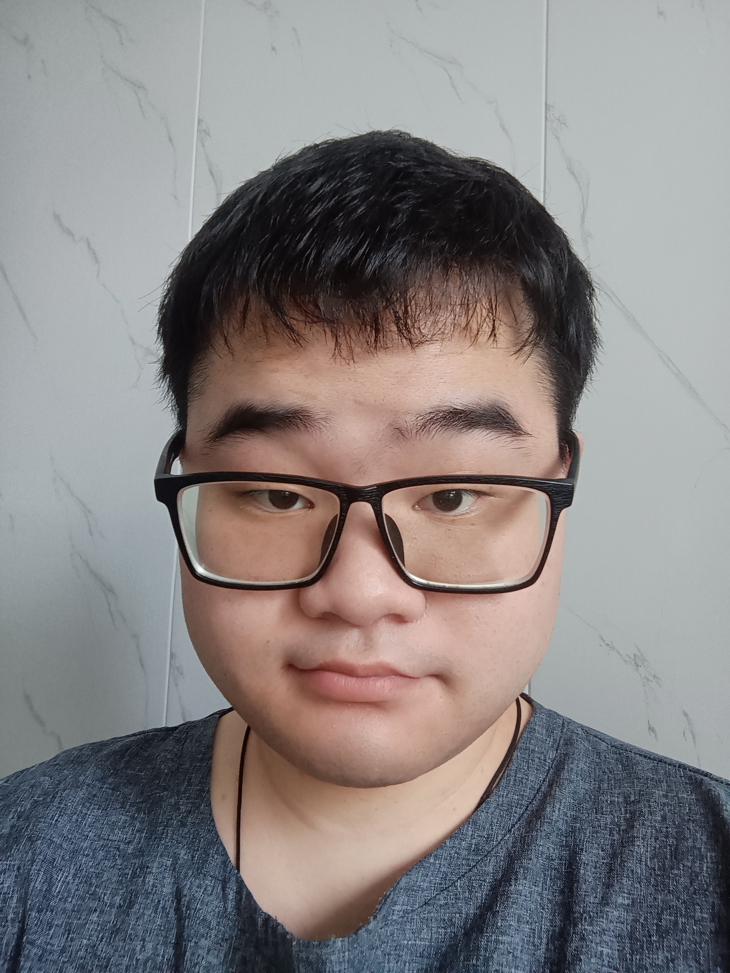 罗教员 照片