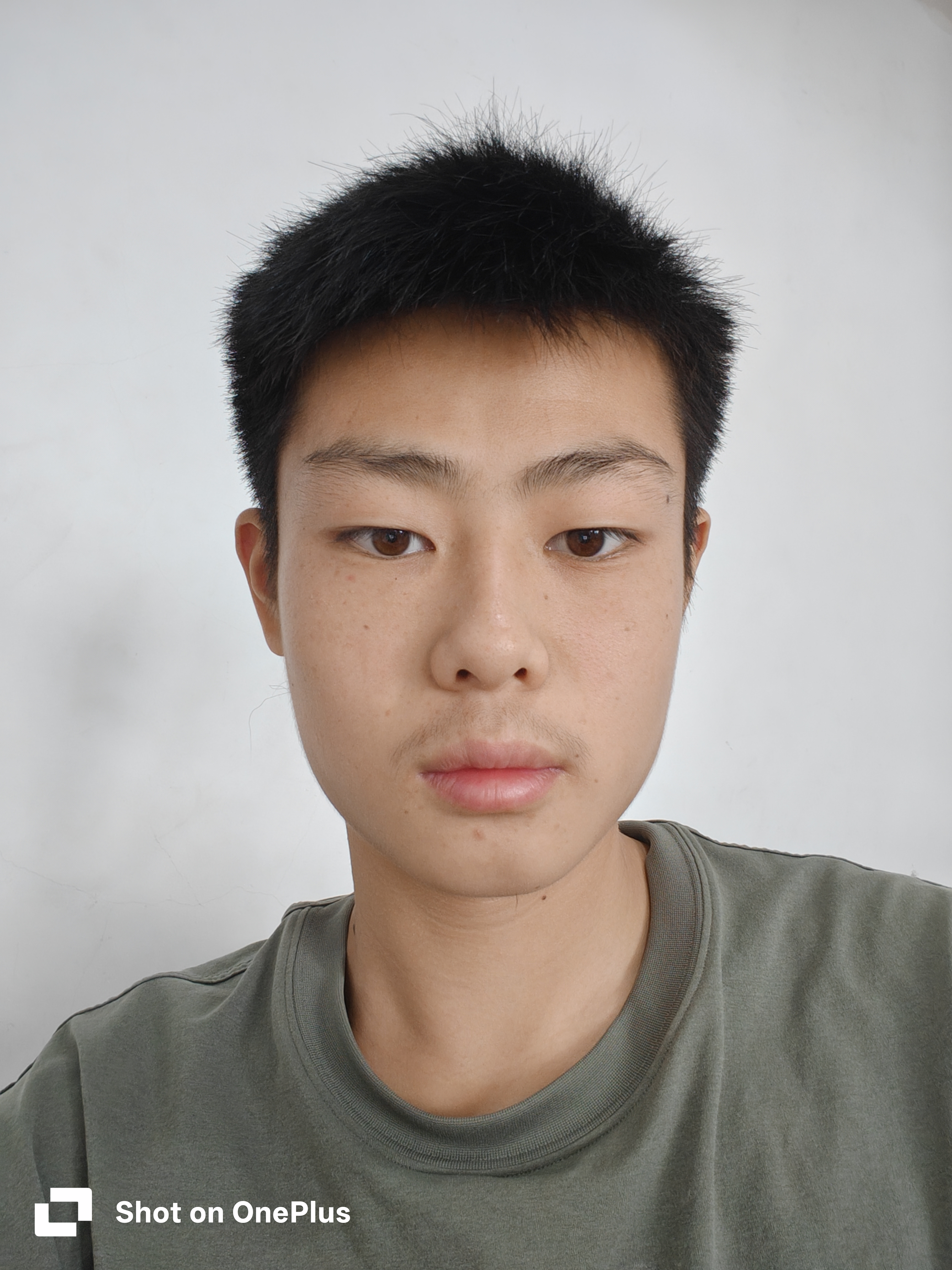 尹教员 照片