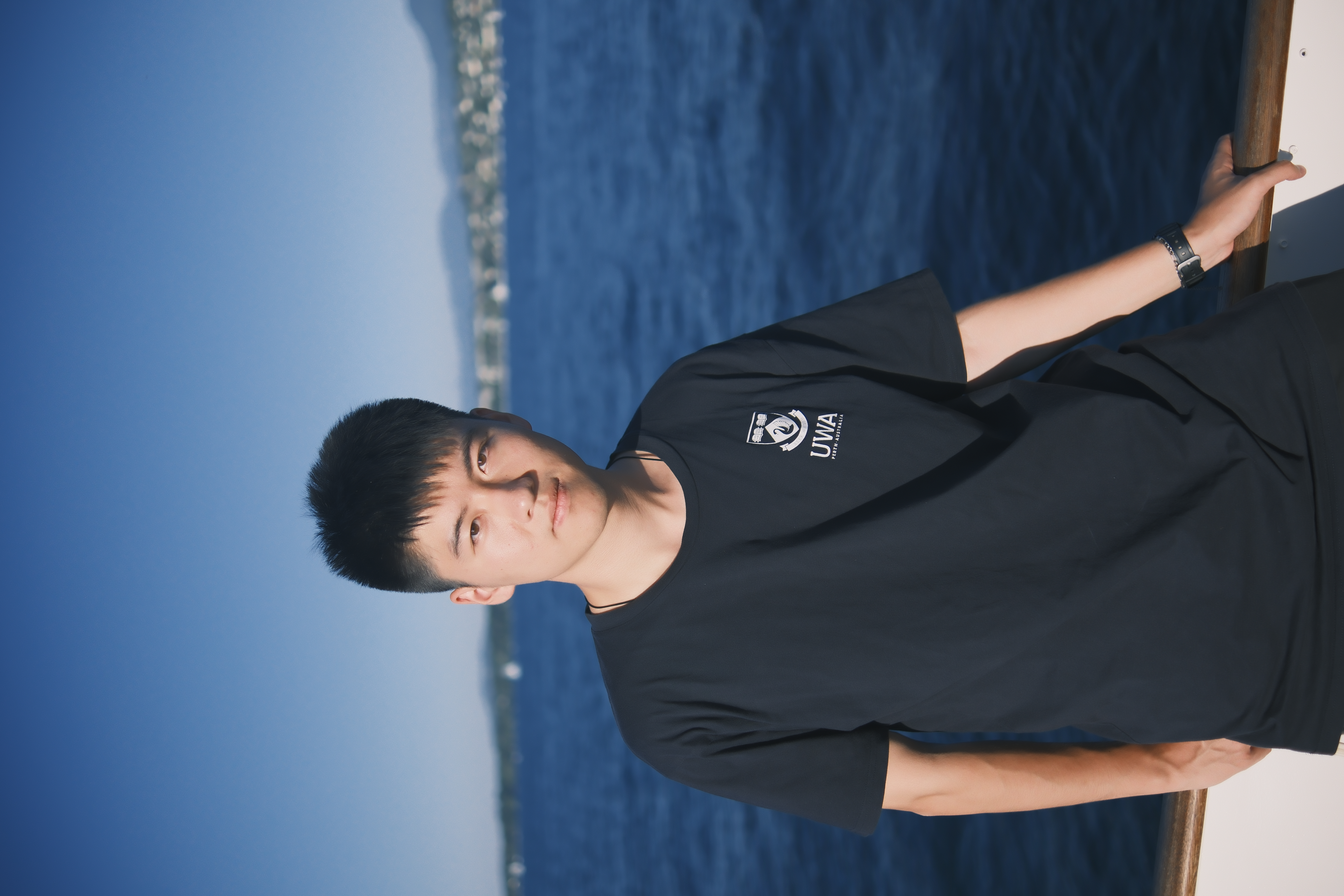 干教员 照片