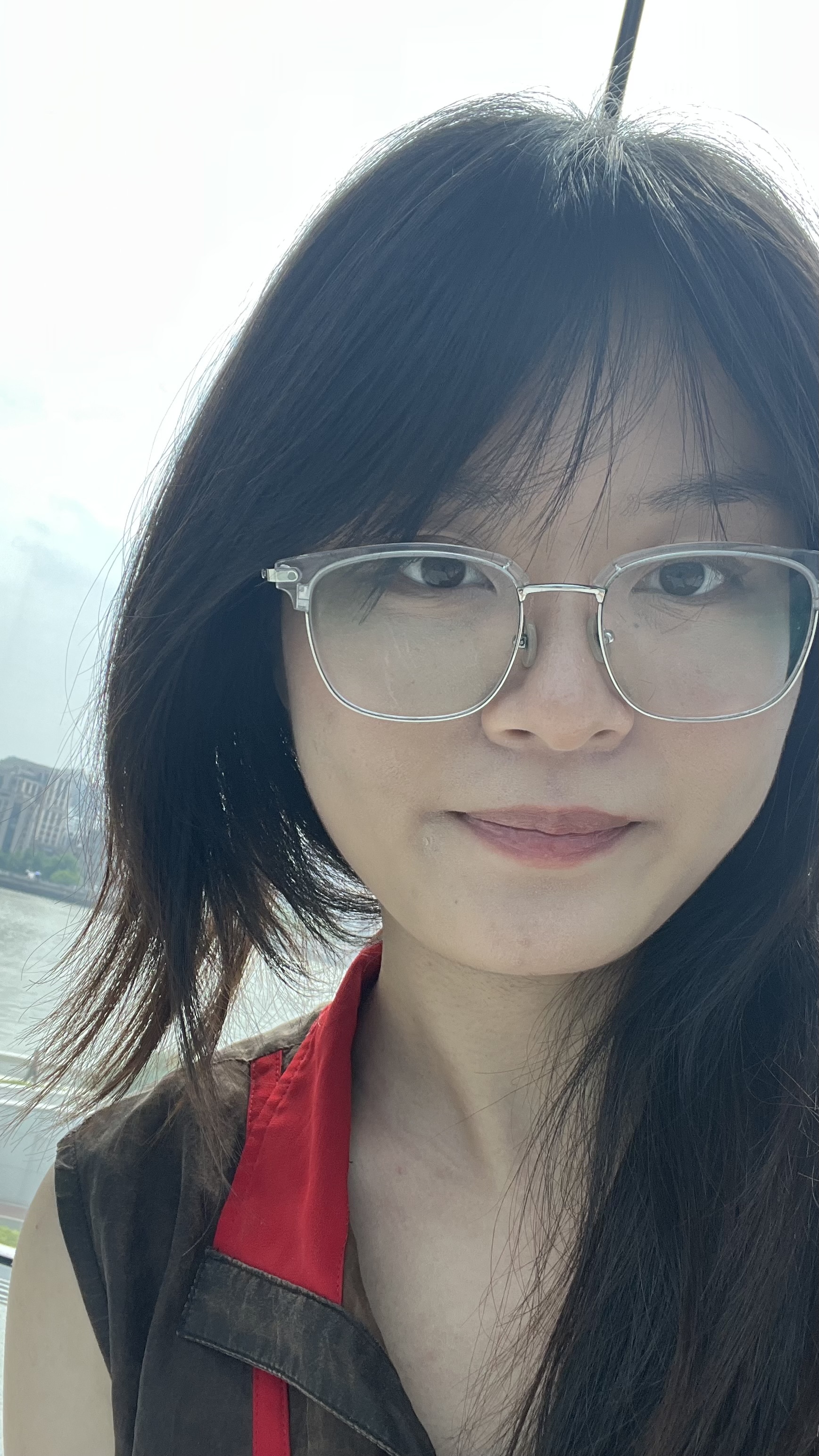 金教员 照片