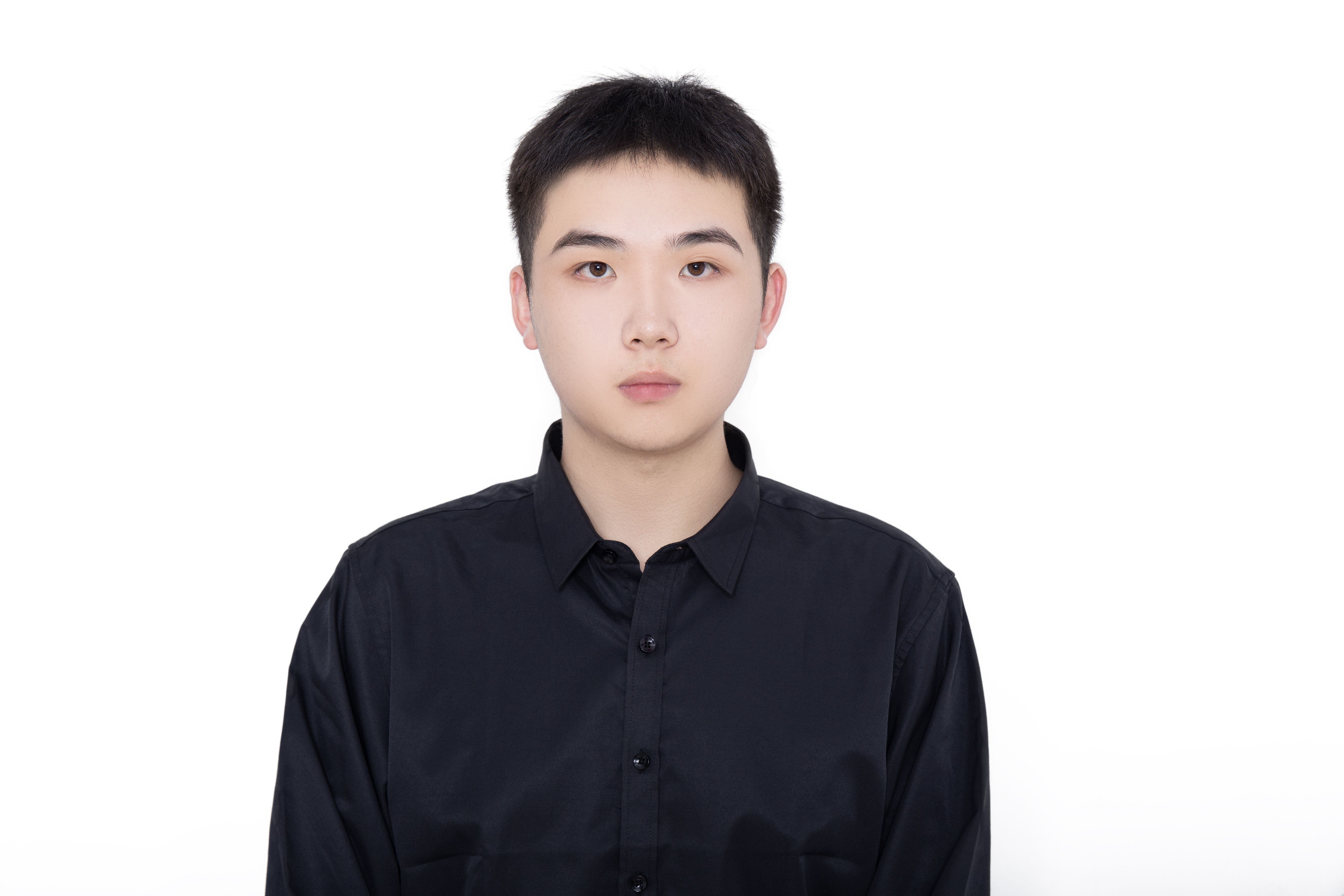 张教员 照片
