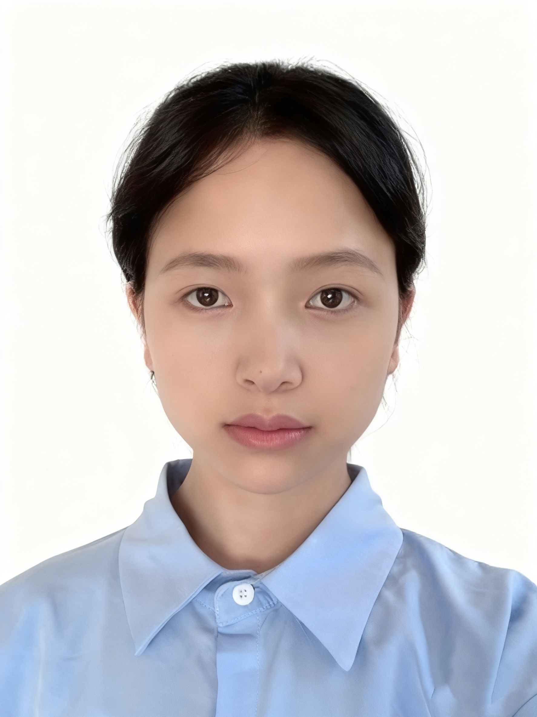 余教员 照片