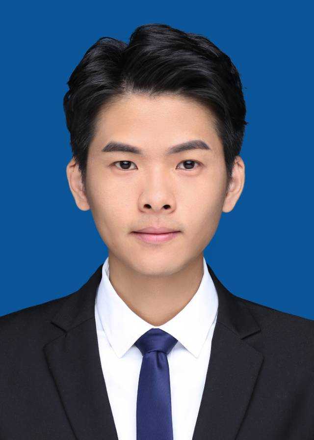 赖教员 照片