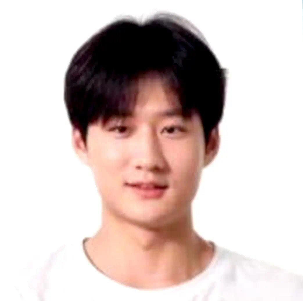 江教员 照片