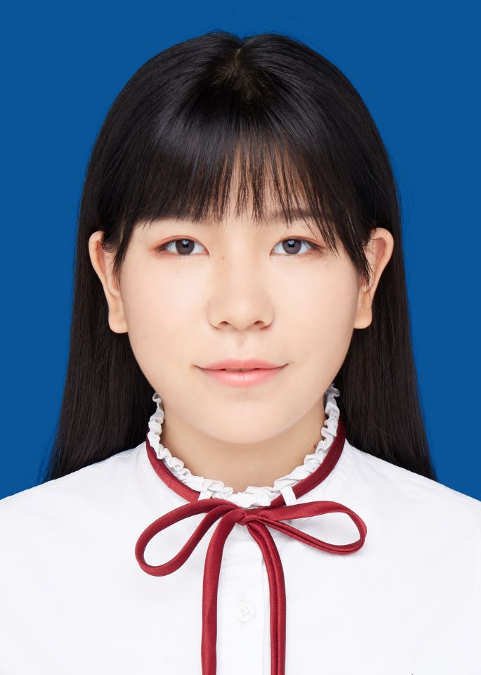 岳教员 照片