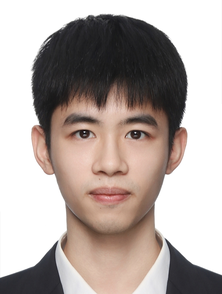 李教员 照片