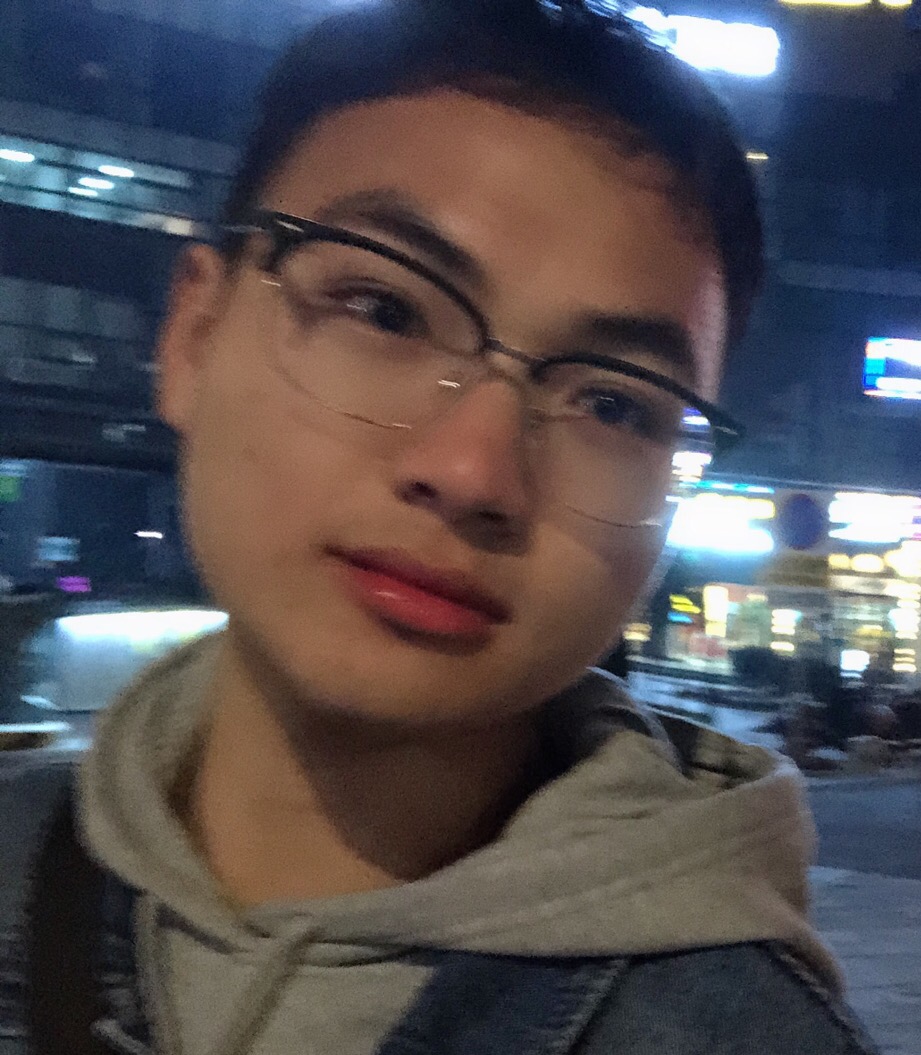 张教员 照片