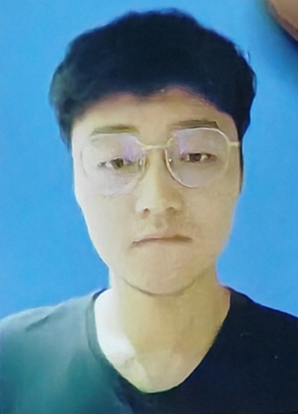 詹教员 照片