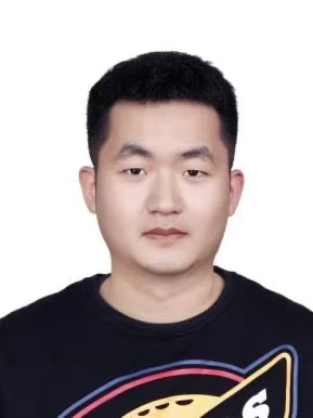 王教员 照片
