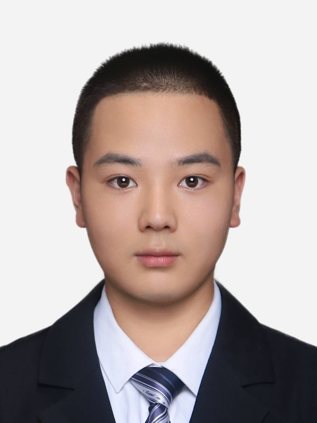 李教员 照片