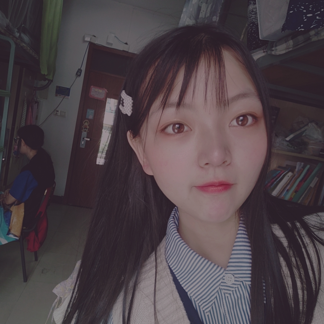 李教员 照片