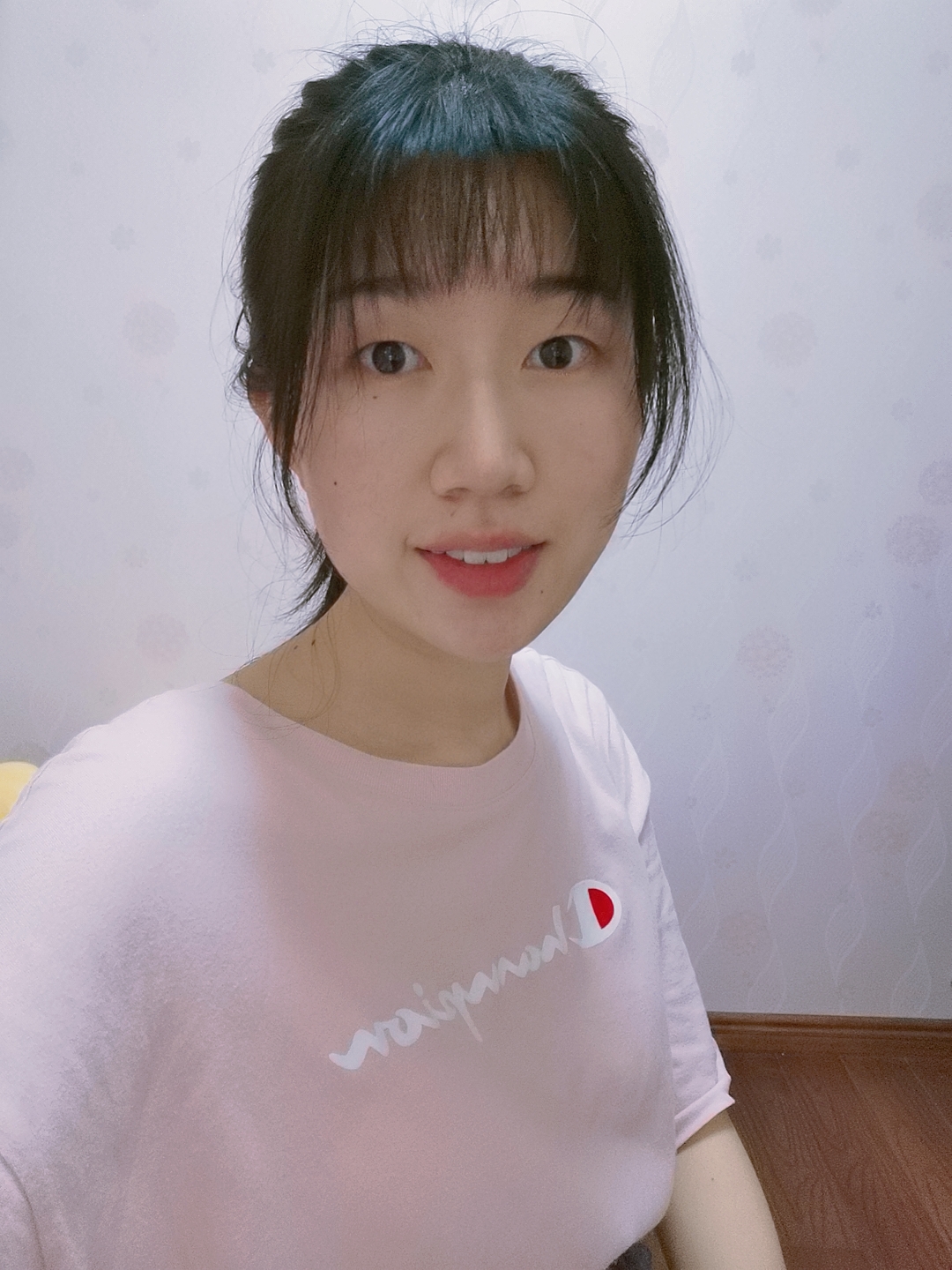 周教员 照片