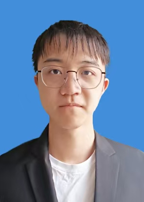 庞教员 照片