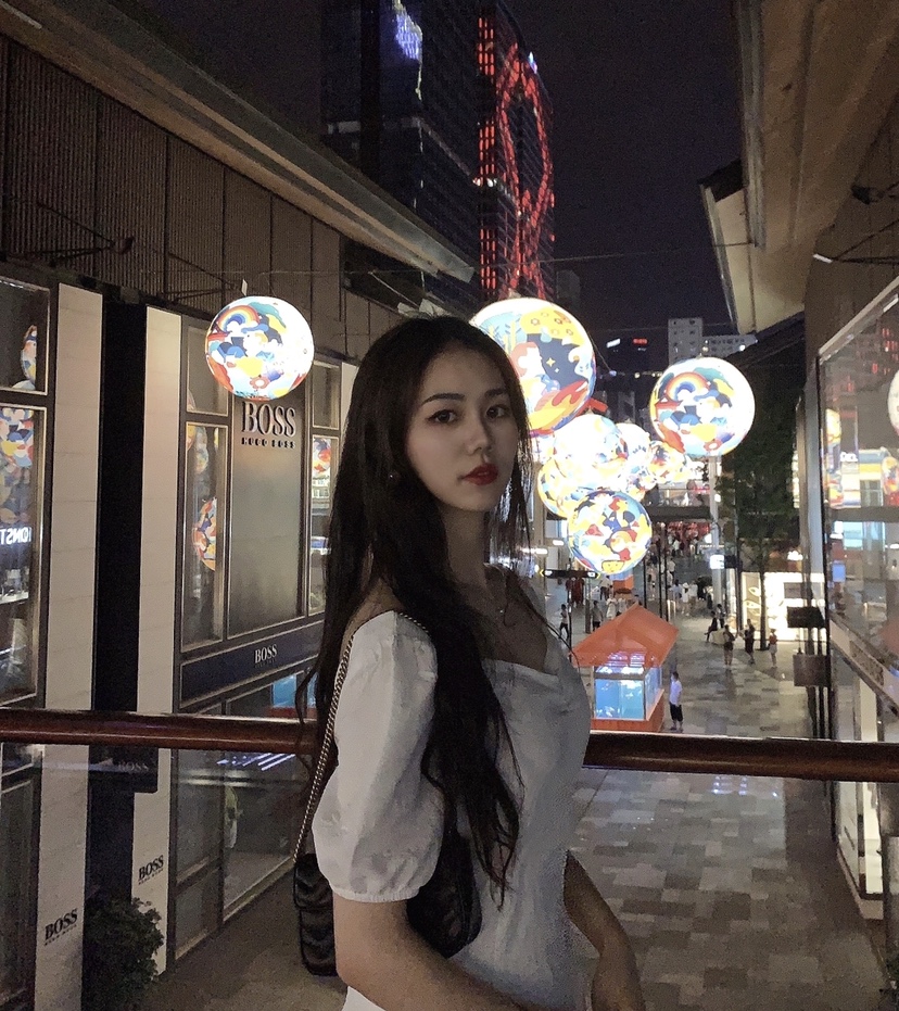 李教员 照片