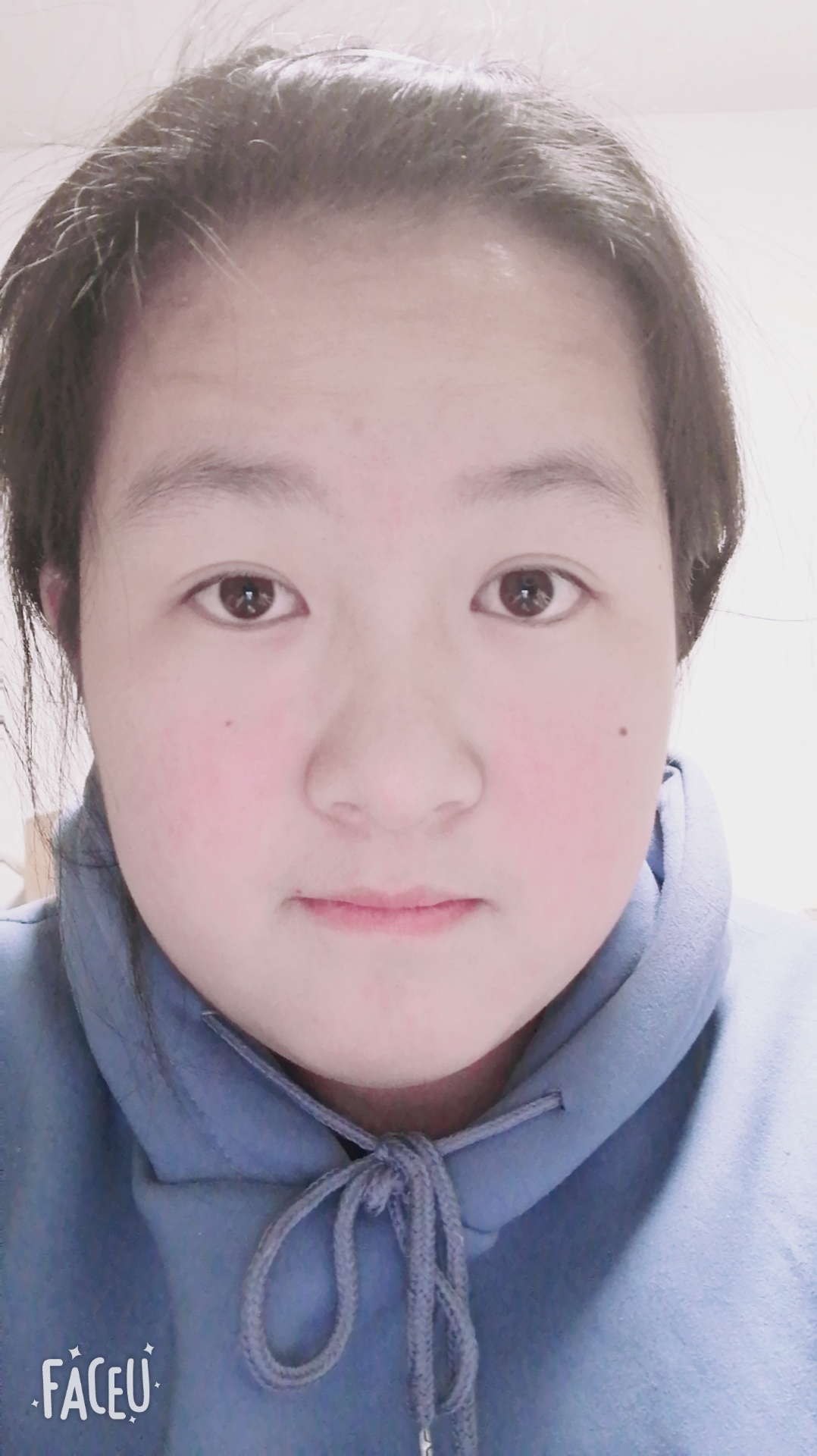 王教员 照片