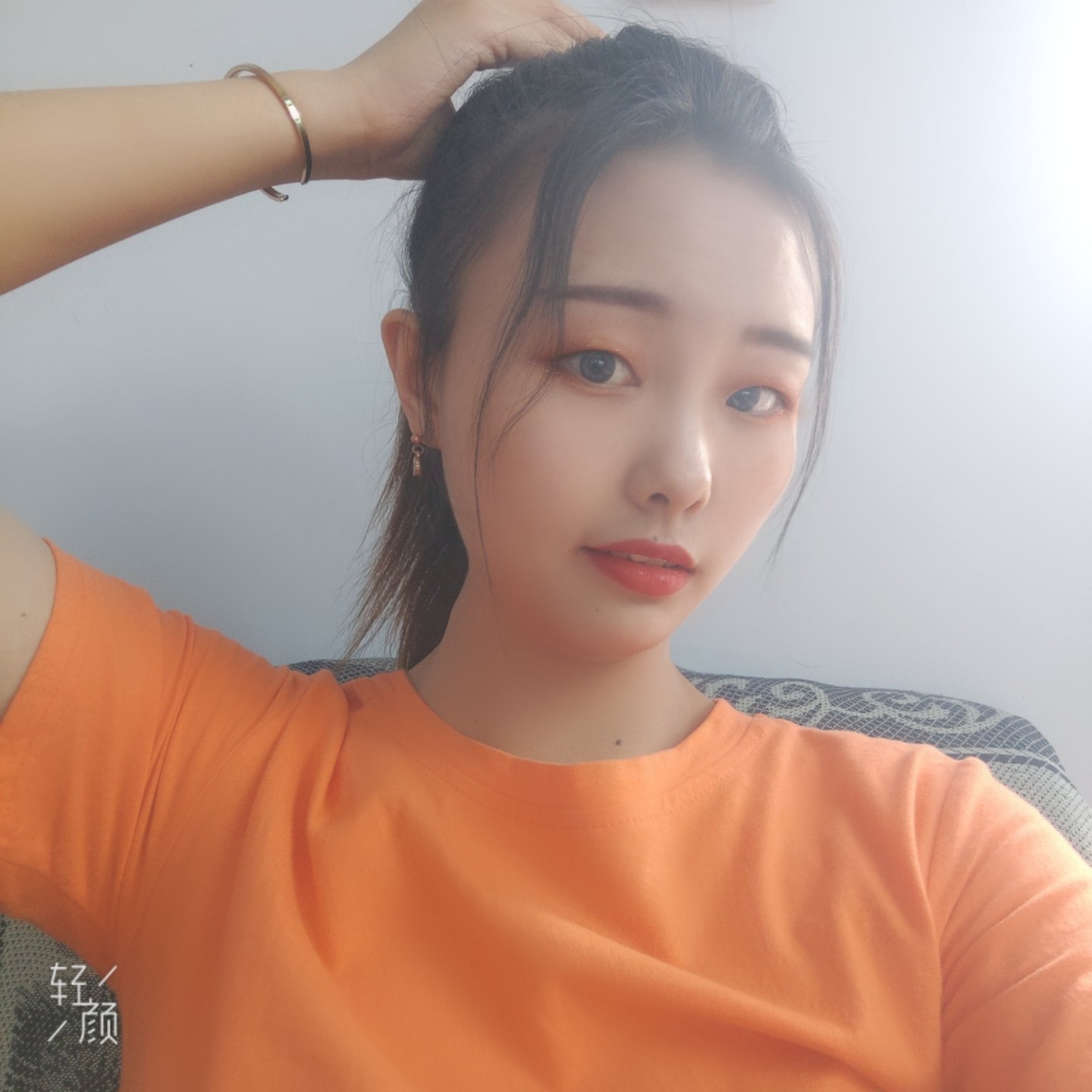 宁教员 照片