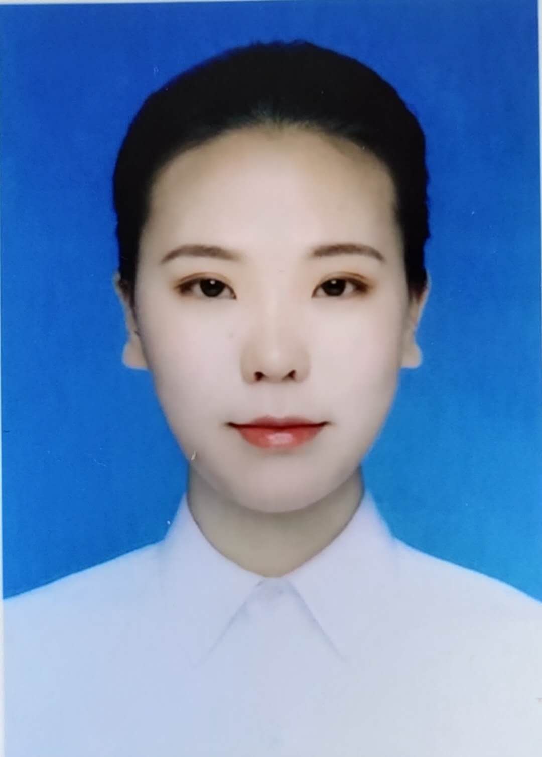 尤教员 照片