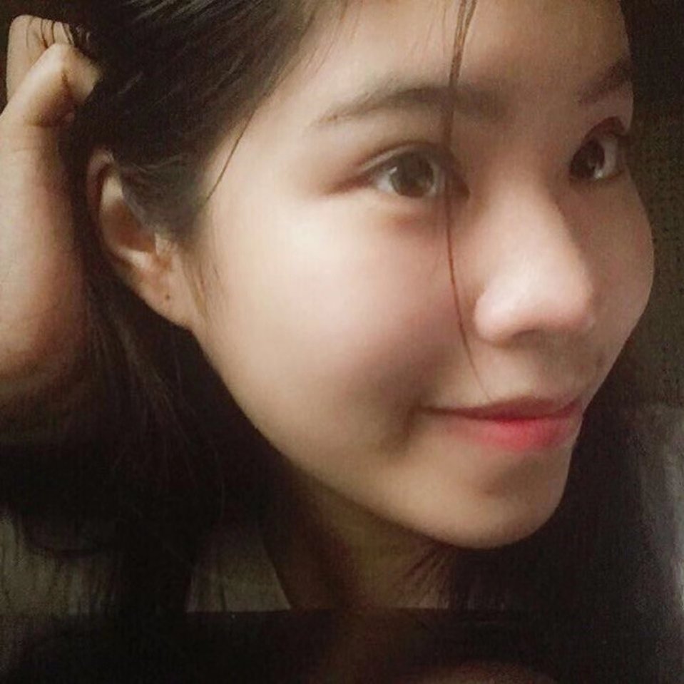 黄教员 照片