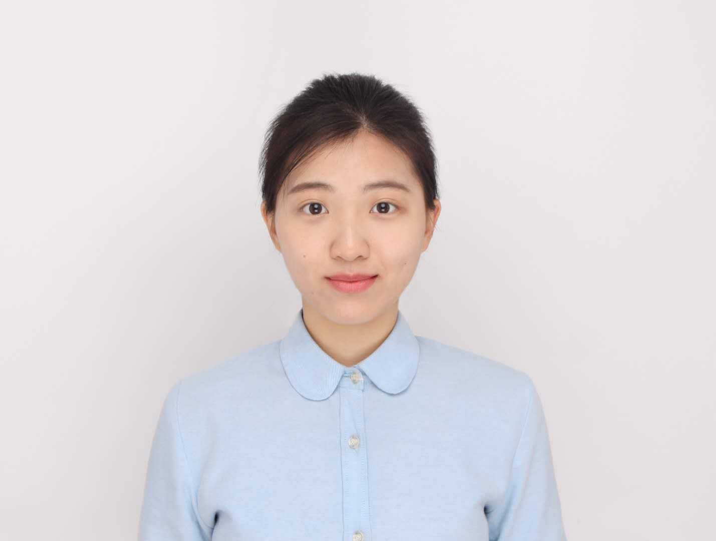李教员 照片
