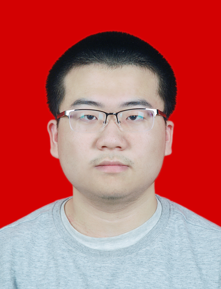 王教员 照片