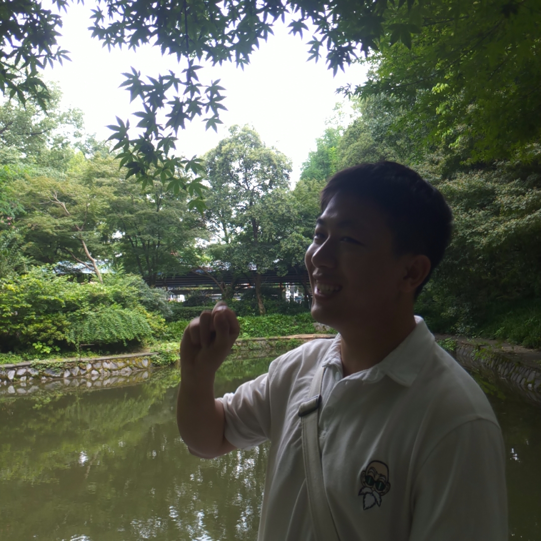曾教员 照片