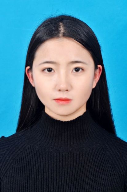 周教员 照片