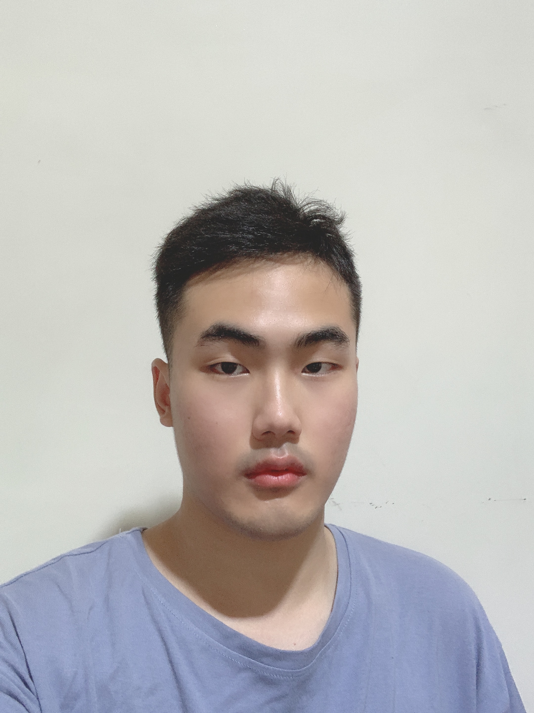 刘教员 照片
