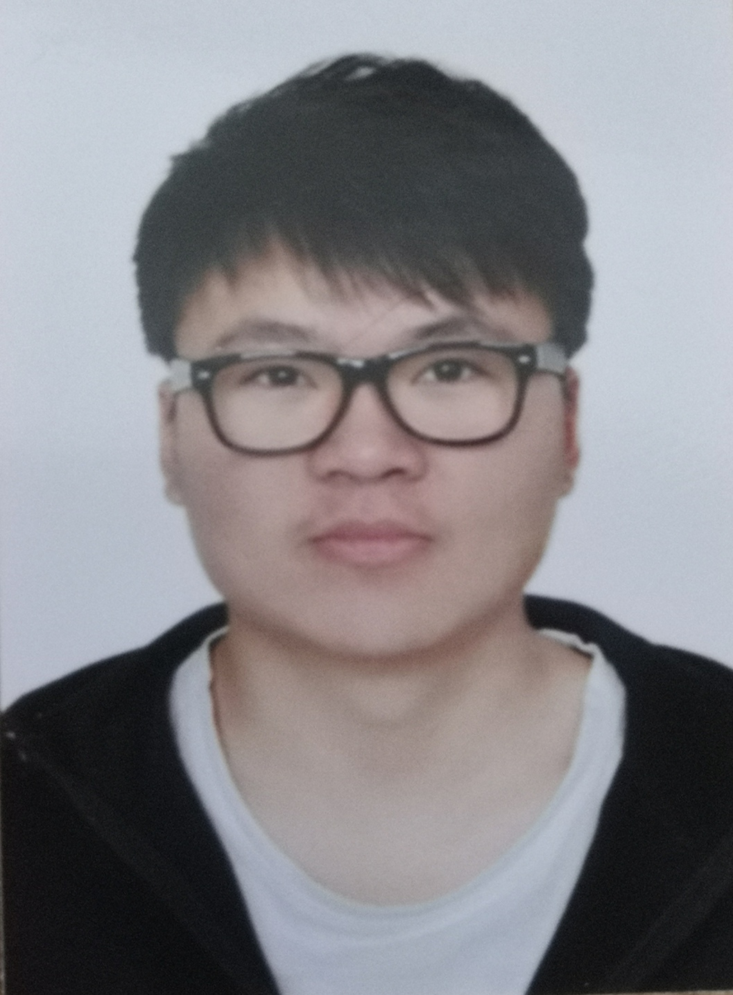 周教员 照片