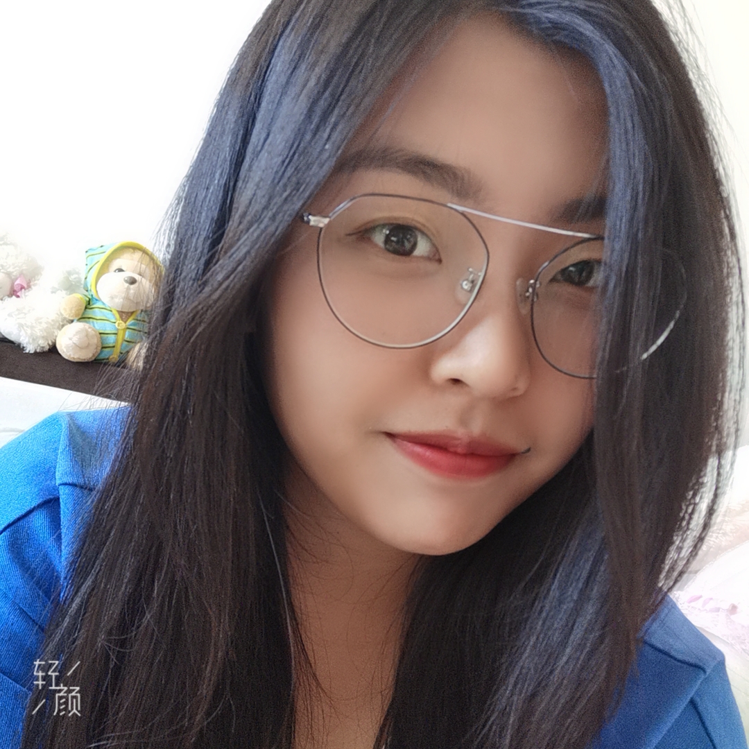 吕教员 照片