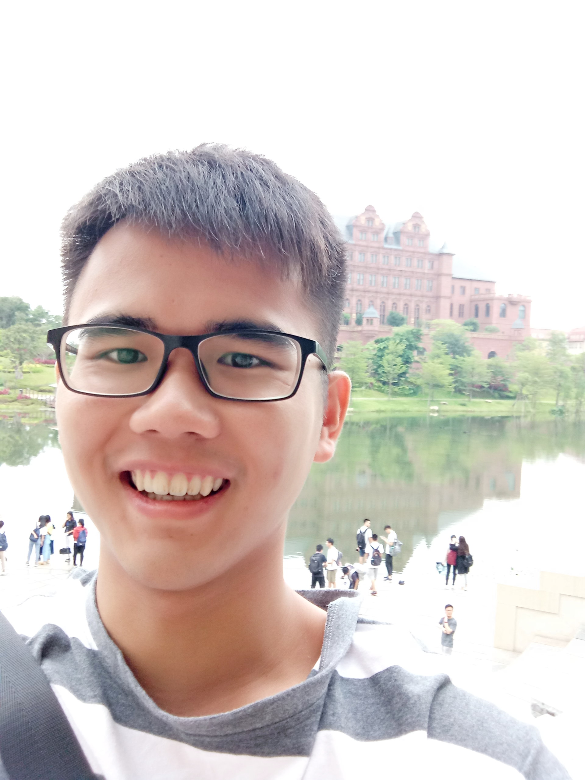 焦教员 照片