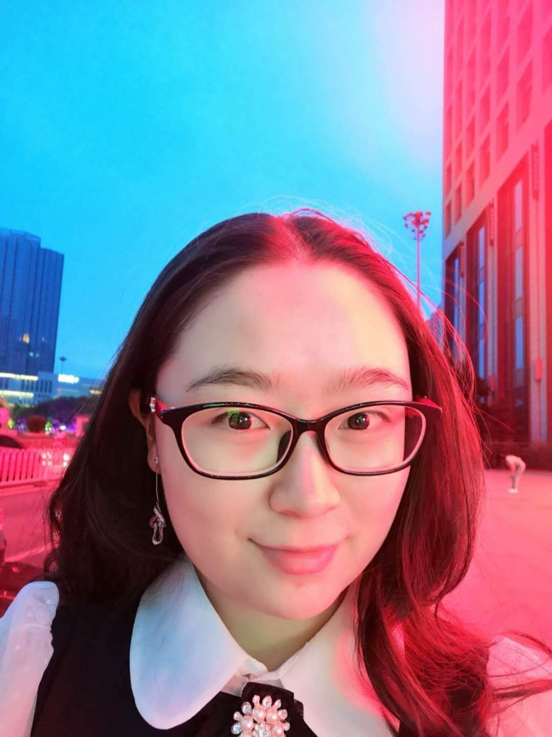 曾教员 照片