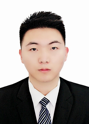 吴教员 照片