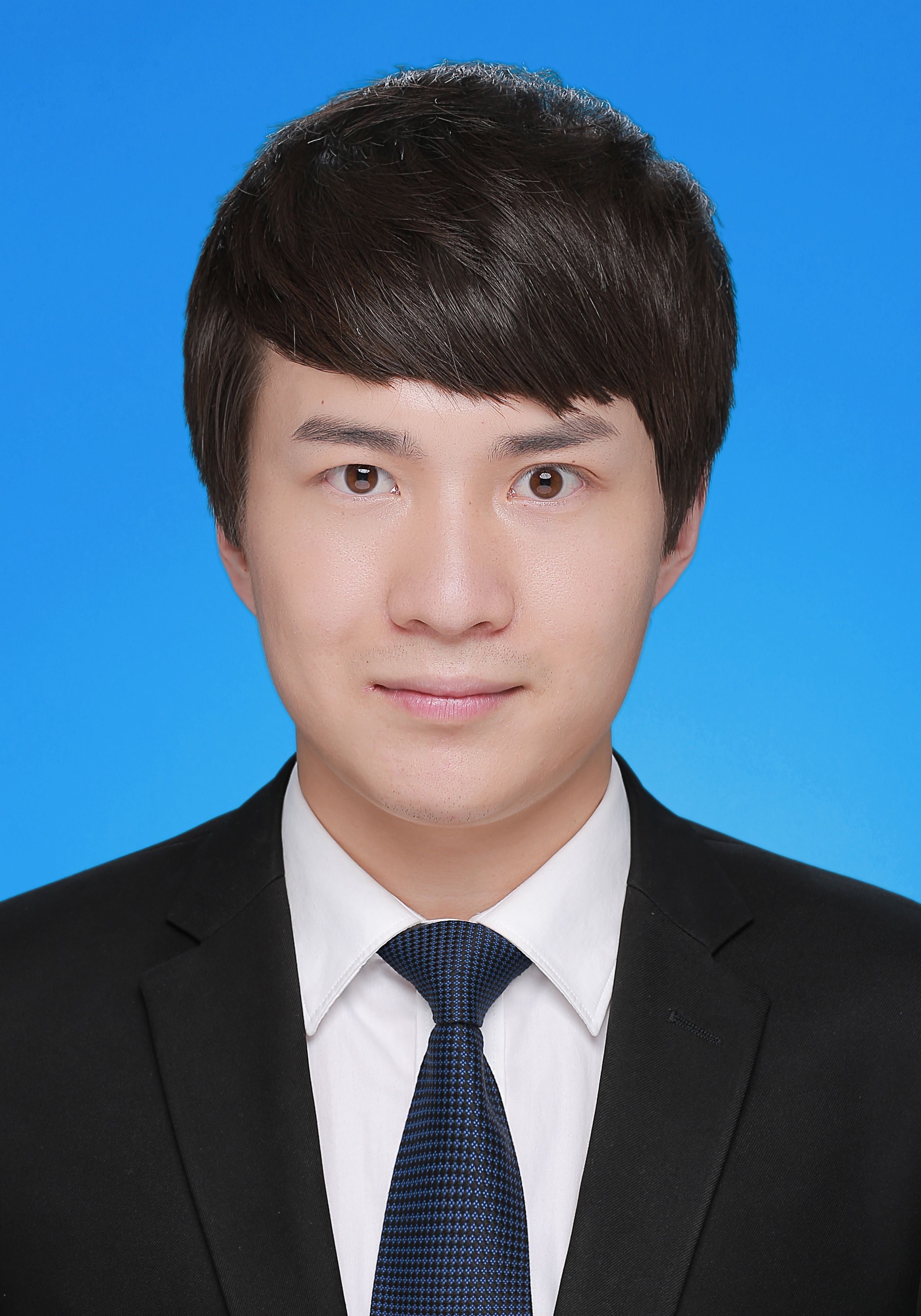 李教员 照片