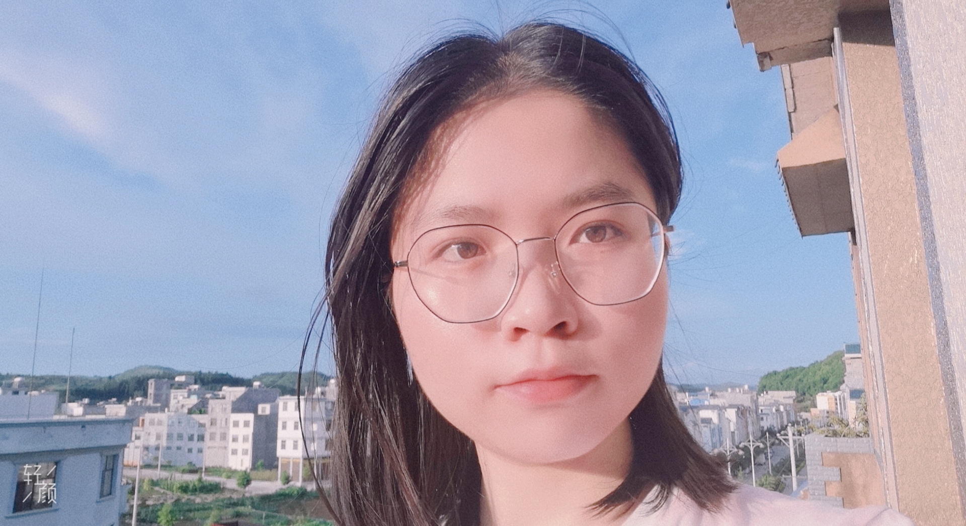李教员 照片