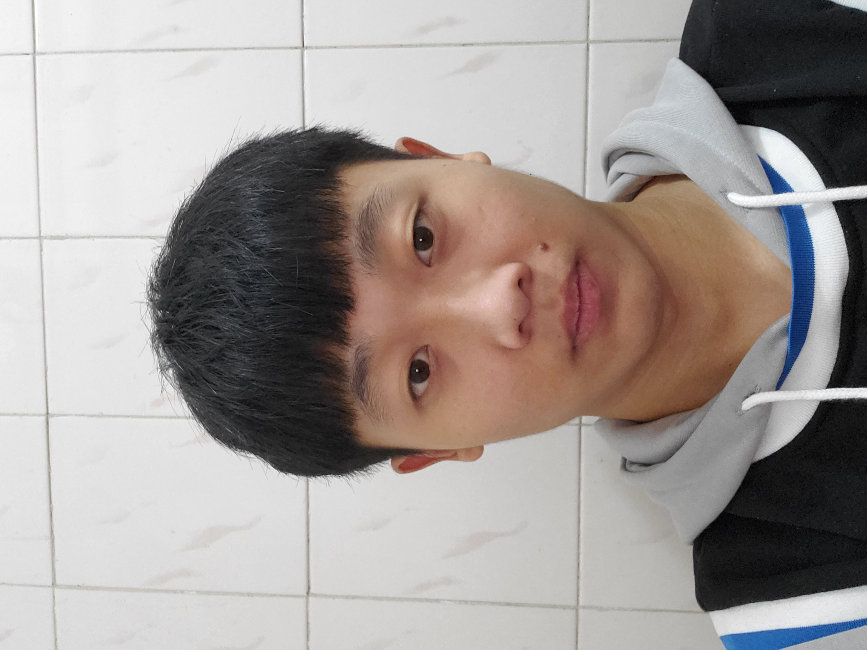 刘教员 照片