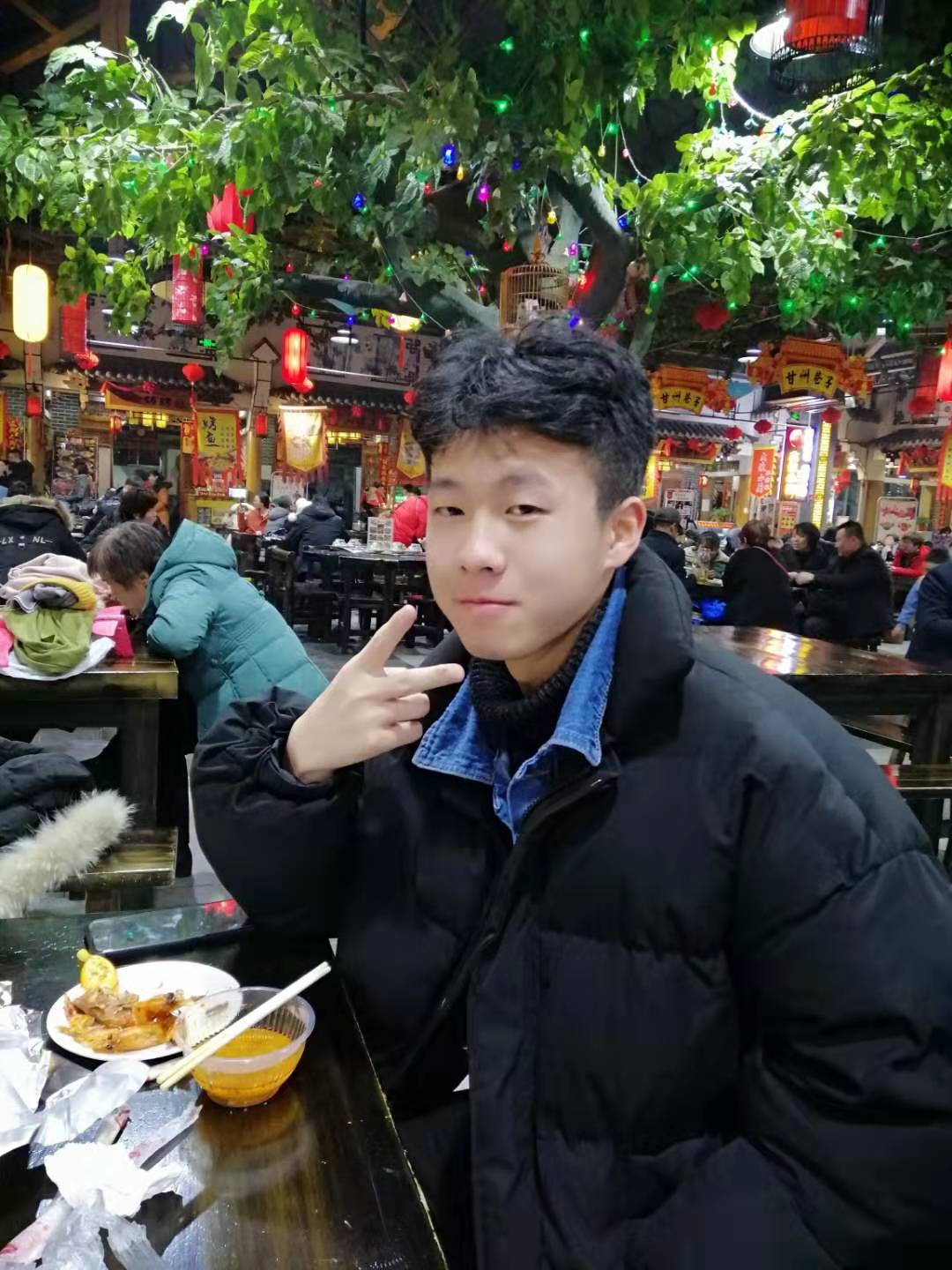 朱教员 照片