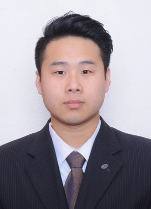 刘教员 照片