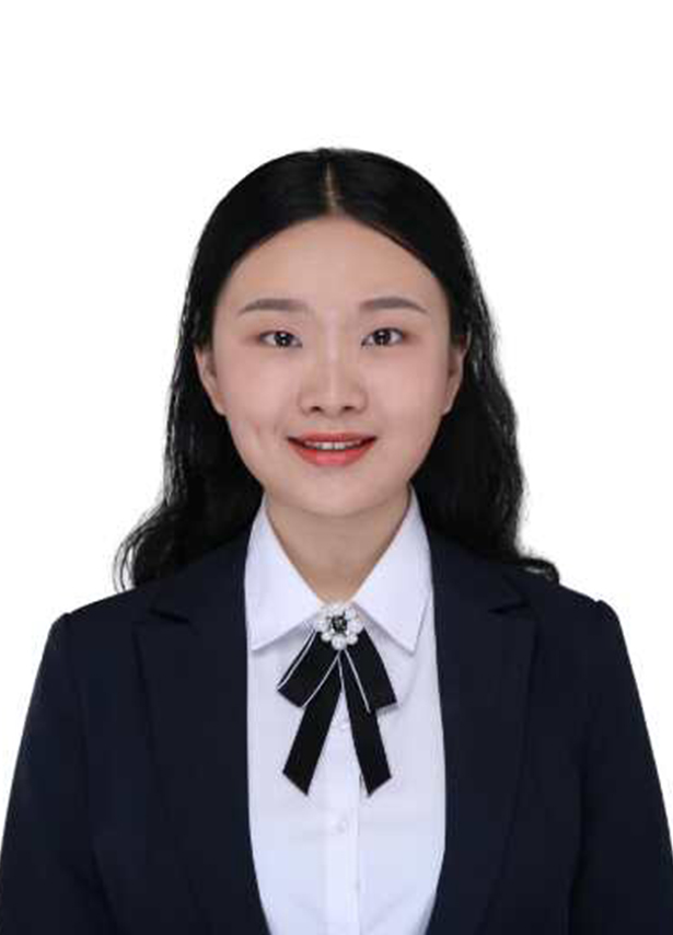 边教员 照片