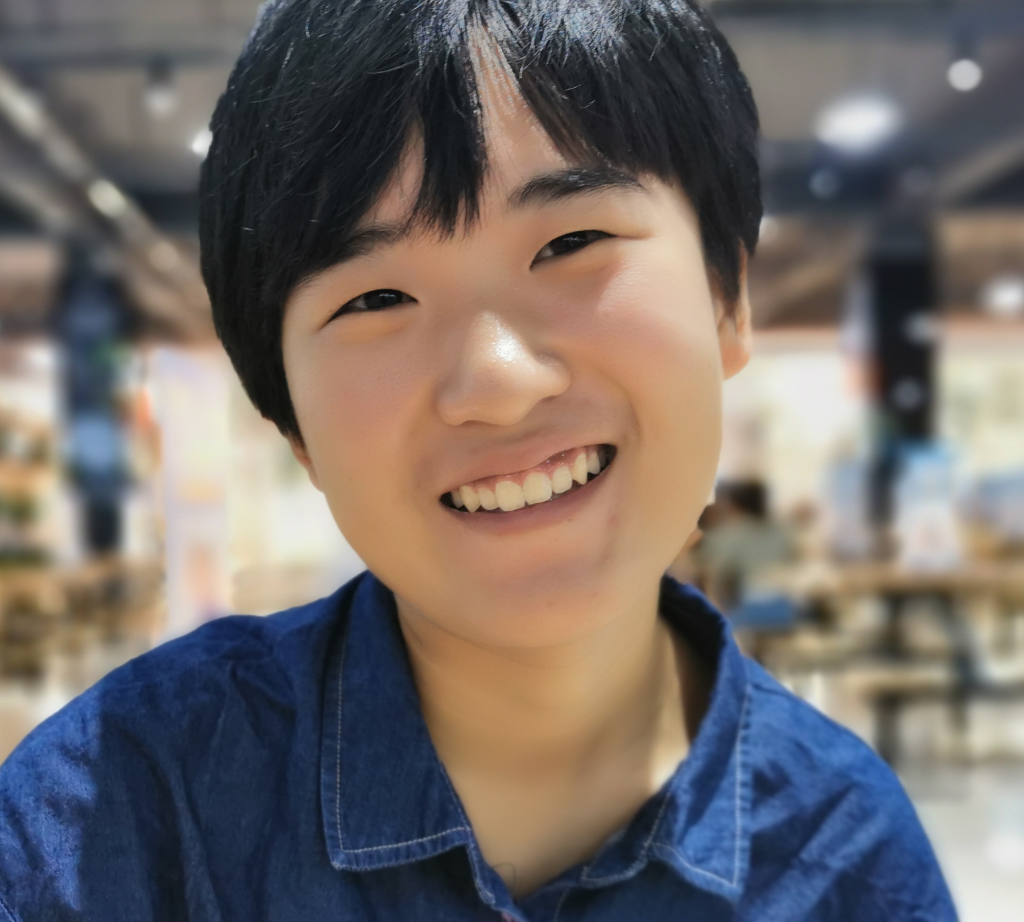 余教员 照片