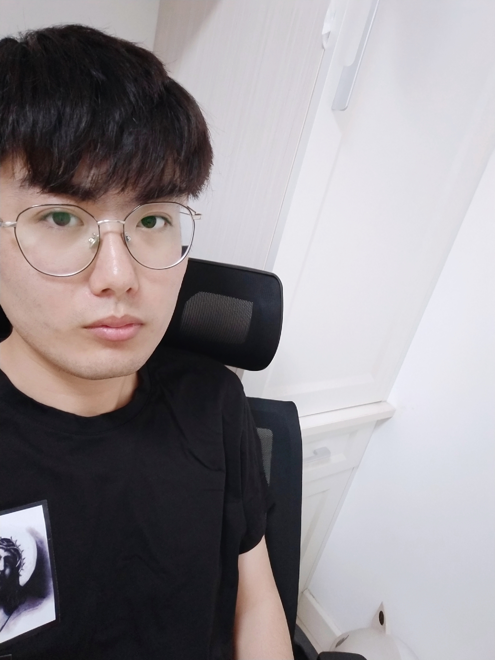 李教员 照片